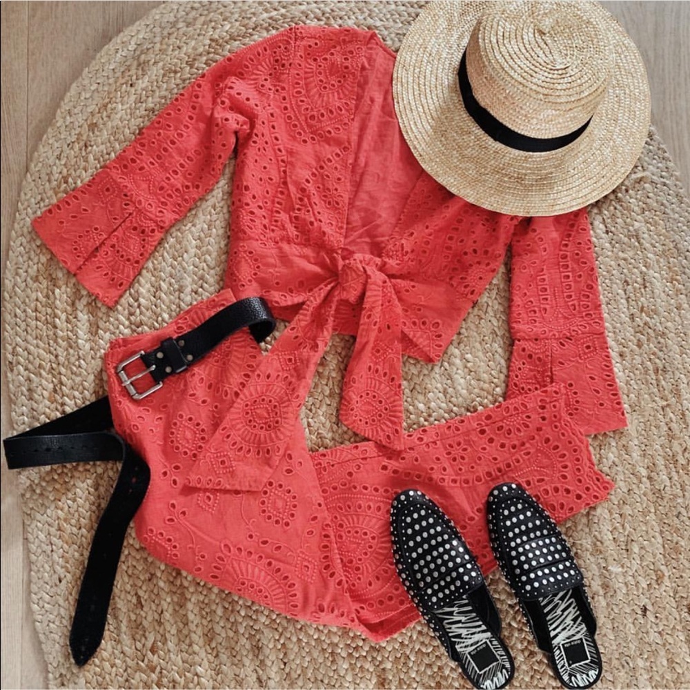 BEACH RIOT red crop top